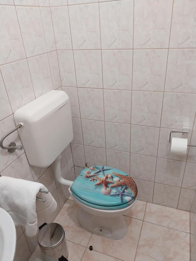 Sobe Kraft 1 Apartamento Živogošće Exterior foto