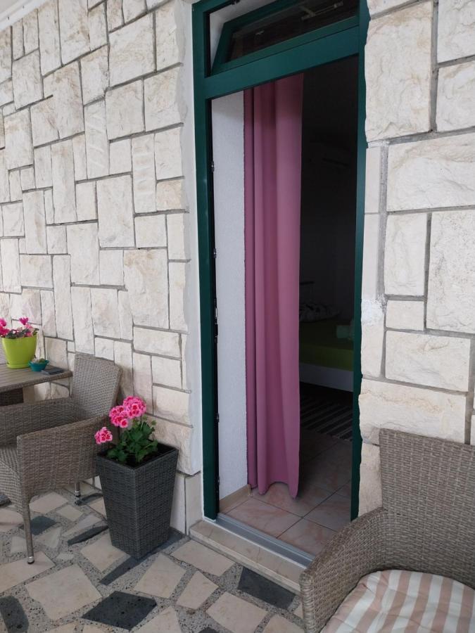 Sobe Kraft 1 Apartamento Živogošće Exterior foto